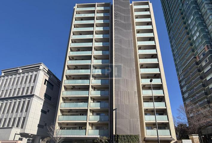  |  Exterior photo 01