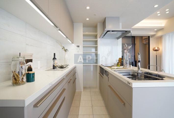  |  Interior photo 02