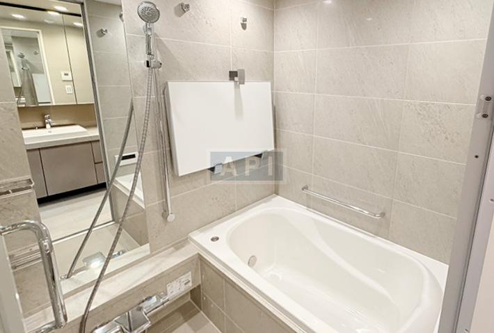  |  Interior photo 08
