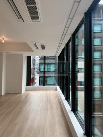  |  Interior photo 02