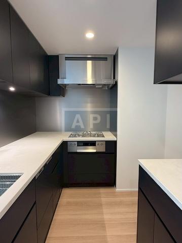  |  Interior photo 03