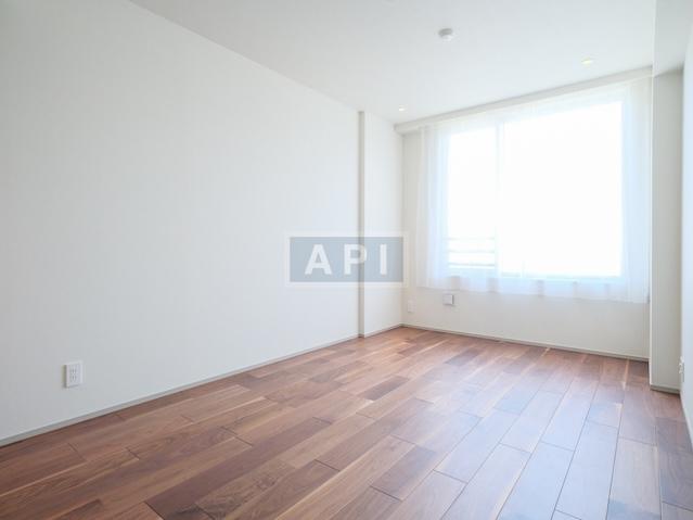 |  Interior photo 11