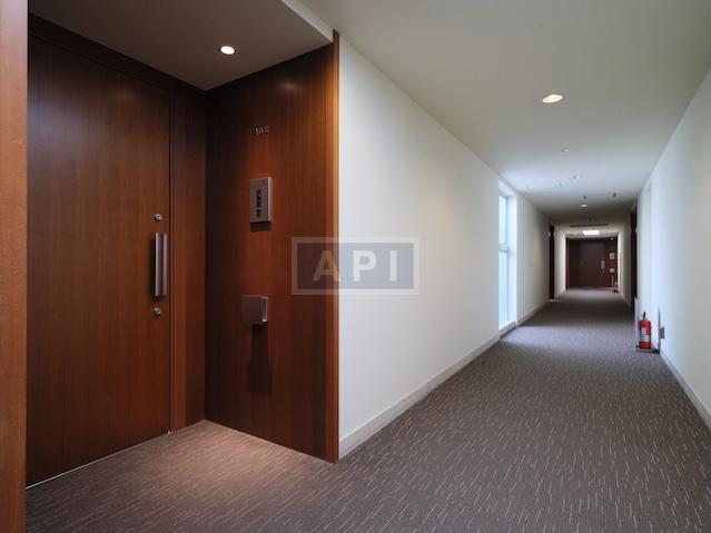  |  Interior photo 16