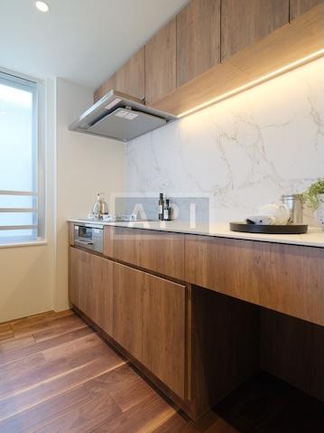  |  Interior photo 05