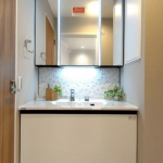  |  Interior photo 06