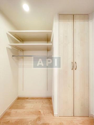  |  Interior photo 09