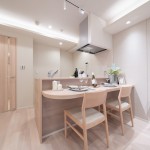  |  Interior photo 10