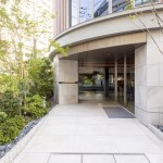  |  Exterior photo 04