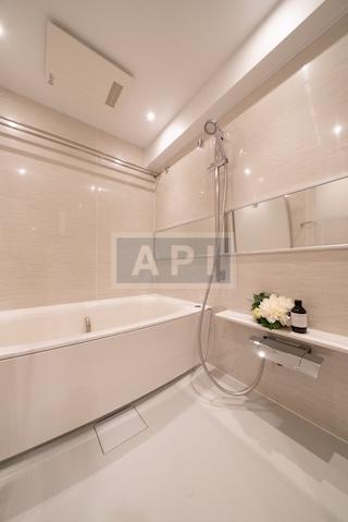  |  Interior photo 06