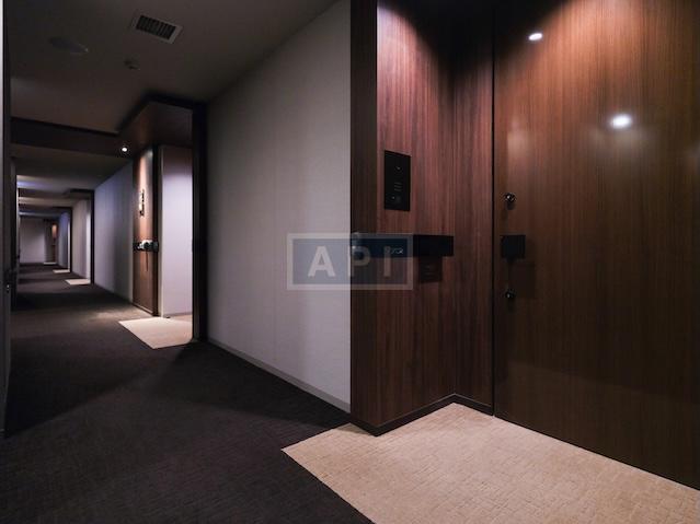  |  Interior photo 19
