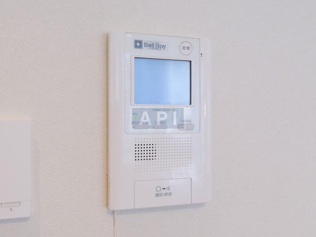  |  Interior photo 18
