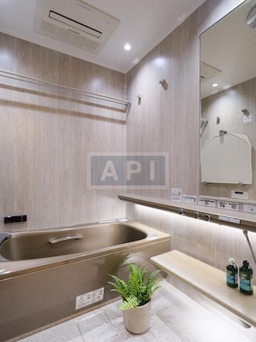  |  Interior photo 08