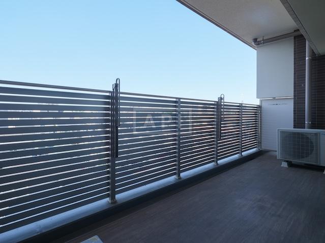  |  Interior photo 02