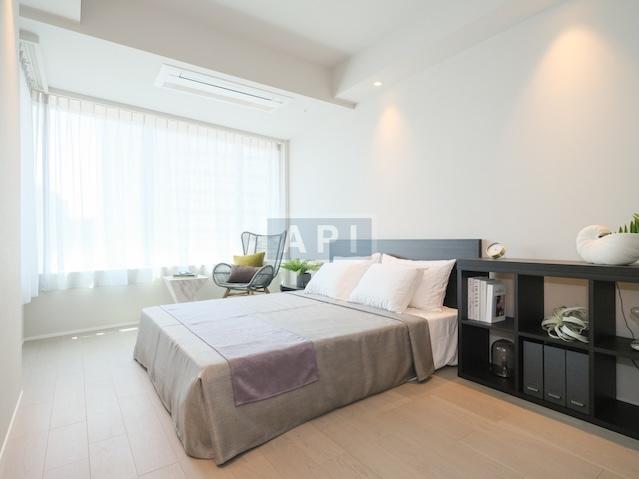  |  Interior photo 09
