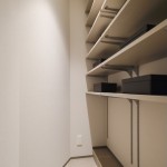  |  Interior photo 13
