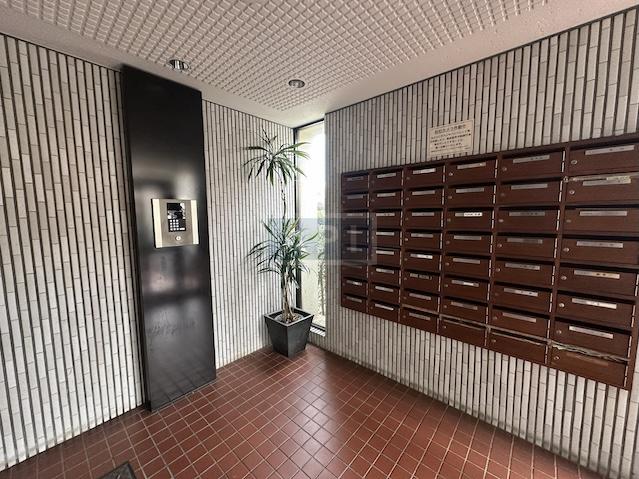  |  Exterior photo 03