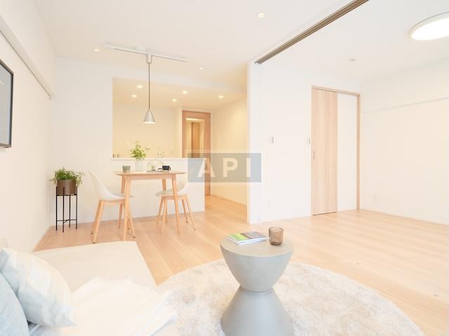  |  Interior photo 03