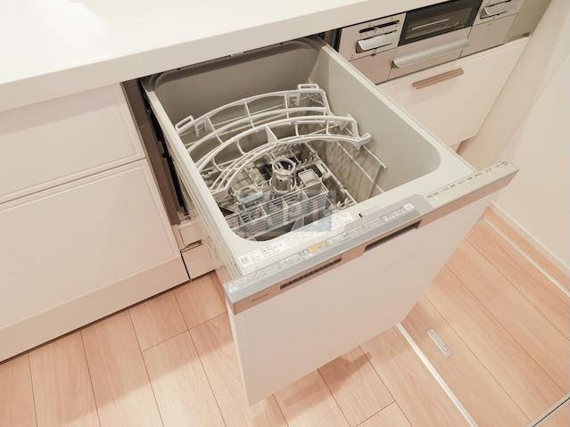  |  Interior photo 05