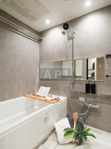  |  Interior photo 06
