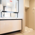  |  Interior photo 06