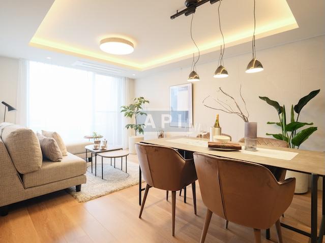  |  Interior photo 03