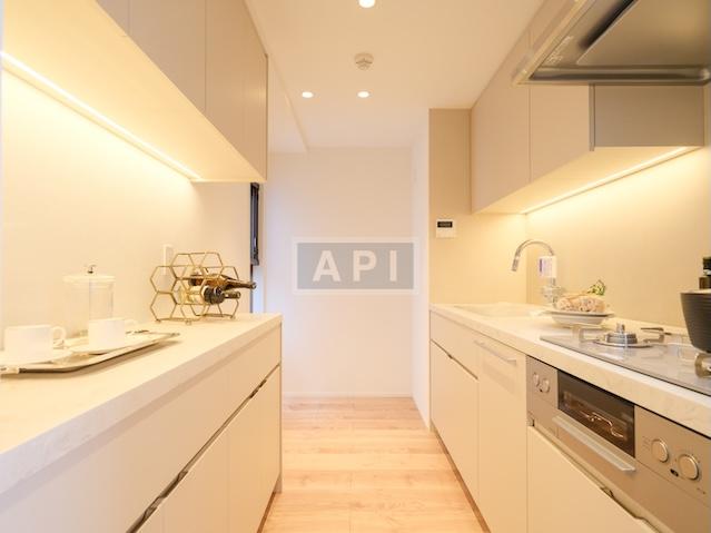  |  Interior photo 05