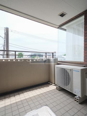  |  Interior photo 14