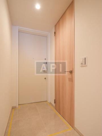  |  Interior photo 15