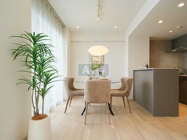  |  Interior photo 05