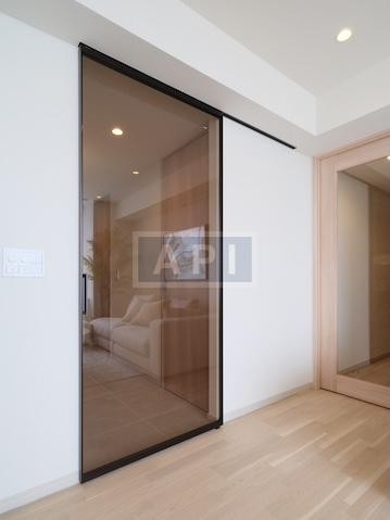  |  Interior photo 12