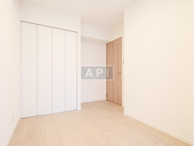  |  Interior photo 13