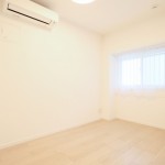  |  Interior photo 14