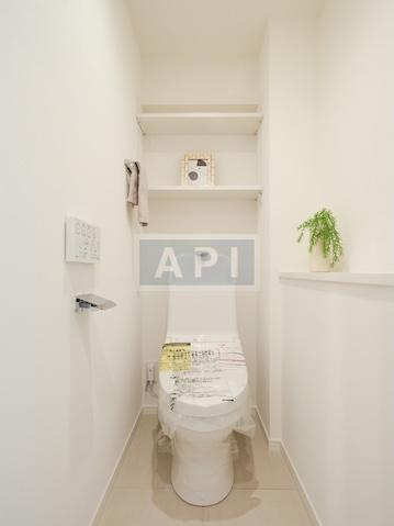  |  Interior photo 11