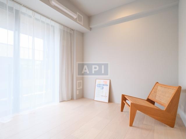  |  Interior photo 14