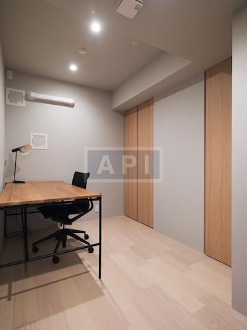  |  Interior photo 11