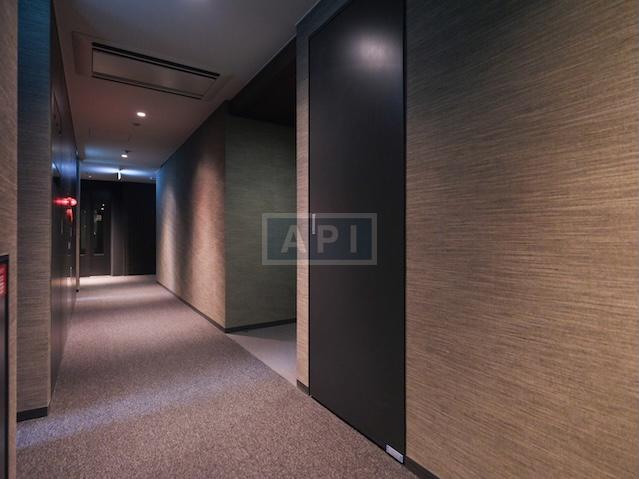  |  Interior photo 18