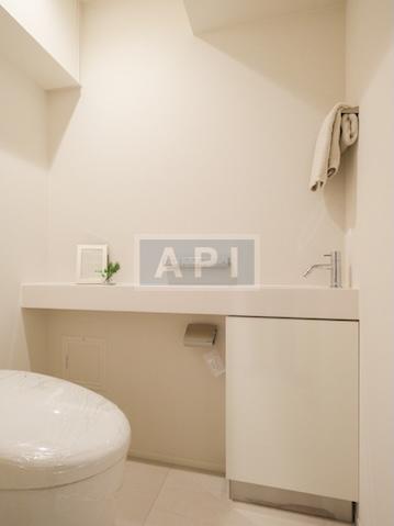  |  Interior photo 08