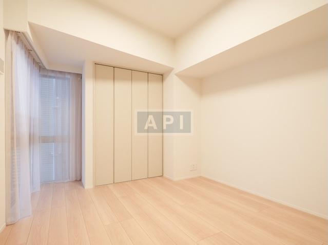  |  Interior photo 10