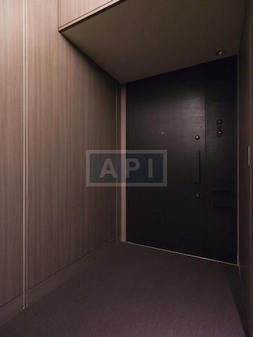  |  Interior photo 15