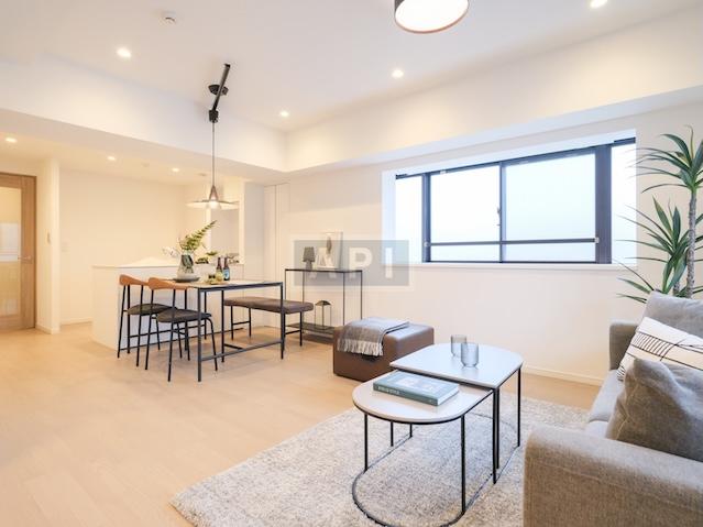  |  Interior photo 03