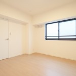  |  Interior photo 10