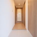  |  Interior photo 13