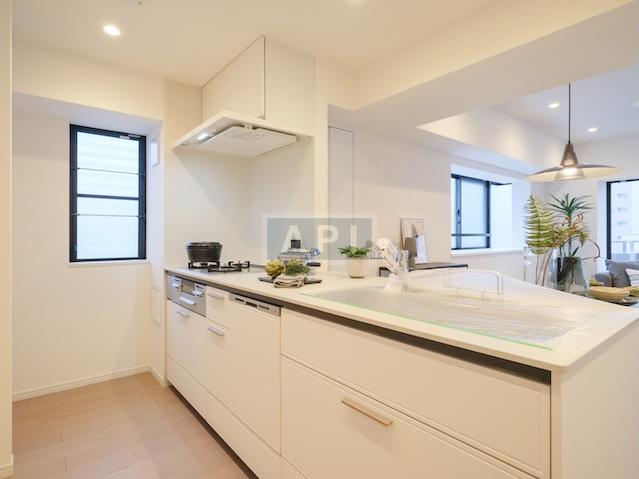  |  Interior photo 05