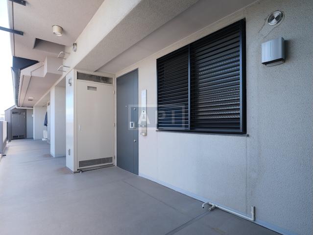  |  Interior photo 15
