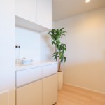  |  Interior photo 06