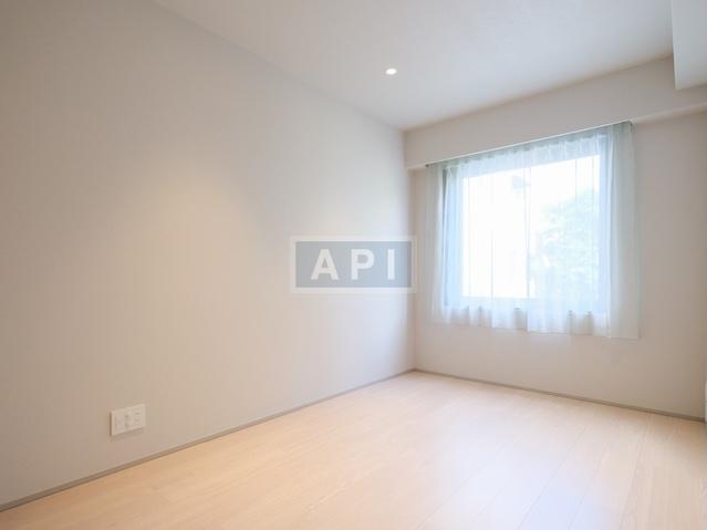  |  Interior photo 09