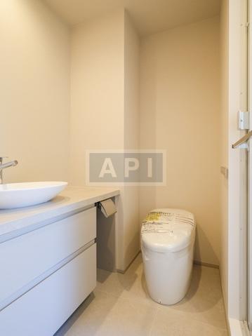  |  Interior photo 07