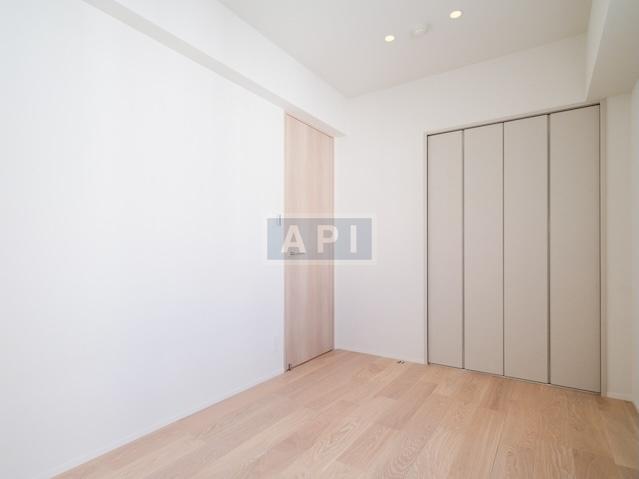  |  Interior photo 12