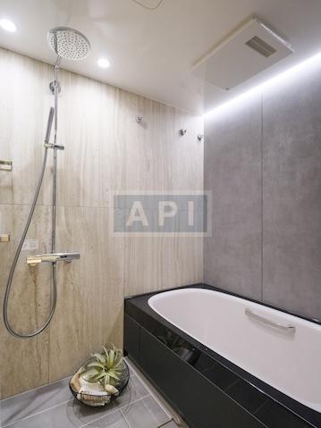  |  Interior photo 08