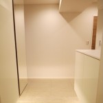 |  Interior photo 13